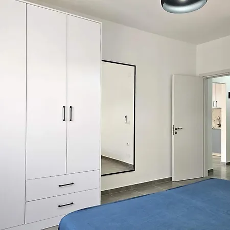 Apartman In - 003 - Happy Saranda