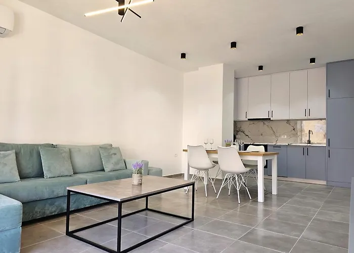 Apartman In - 003 - Happy Saranda