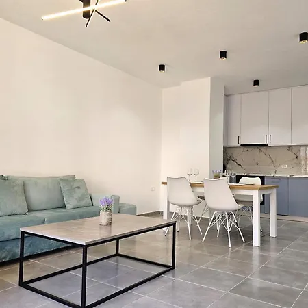Apartament In - 003 With Balcony - Happy Saranda