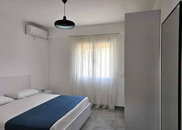 In - 003 - Happy * Sarandë