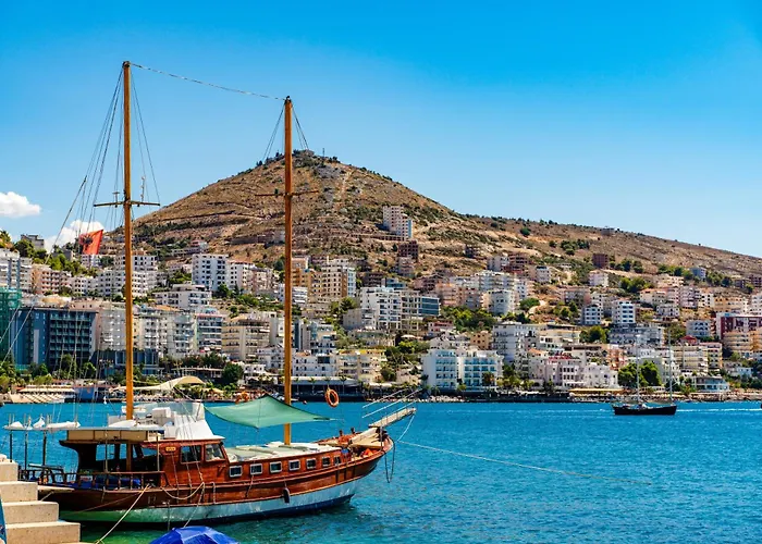 In - 003 - Happy Sarandë